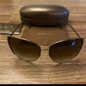?Authentic Gucci Sunglasses GG 2908/S? Gucci | Accessories | Authentic Gucci Sunglasses Gg 298s  main image 3